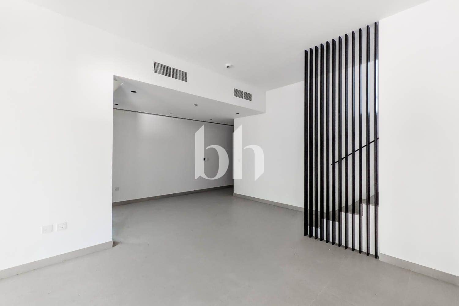 3 Bedroom Townhouse in Sendian - photo 1
