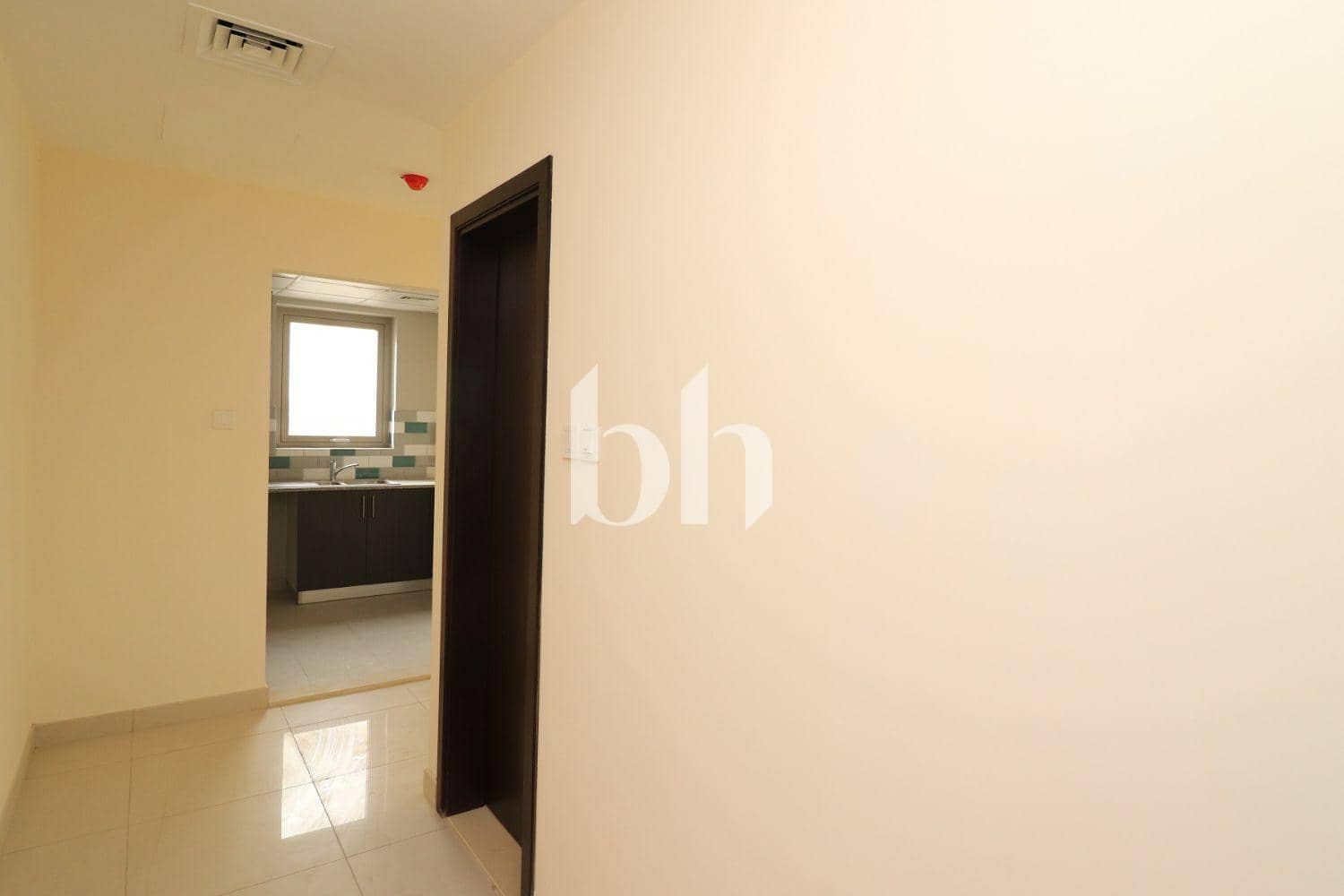 1 Bedroom Apartment in Al Zahia Garden Apartments - photo 2