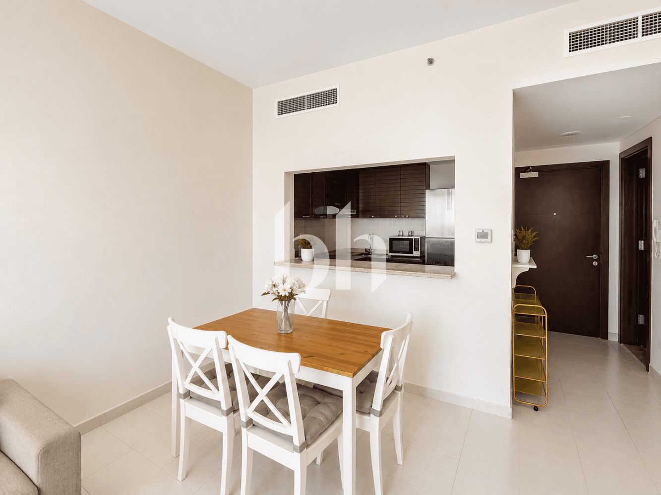 1 Bedroom Apartment in Marina Tower - photo 1