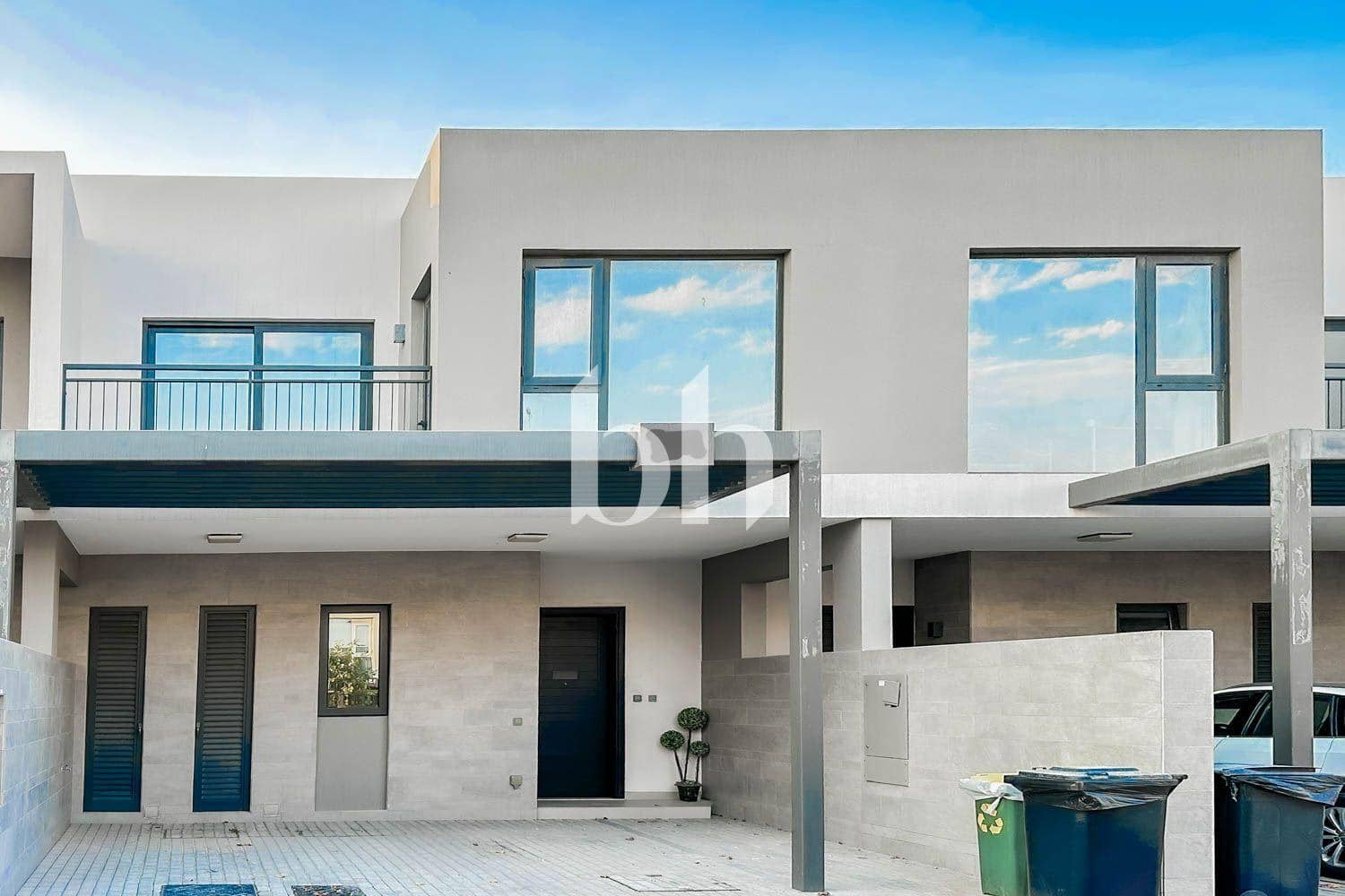 3 Bedroom Townhouse in Camelia 2