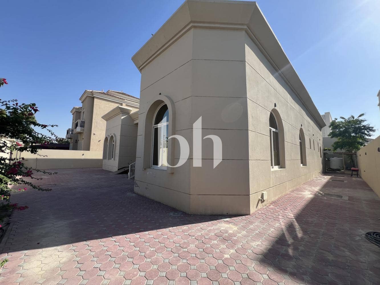 3 Bedroom Villa in Al Barsha South 4 - photo 2