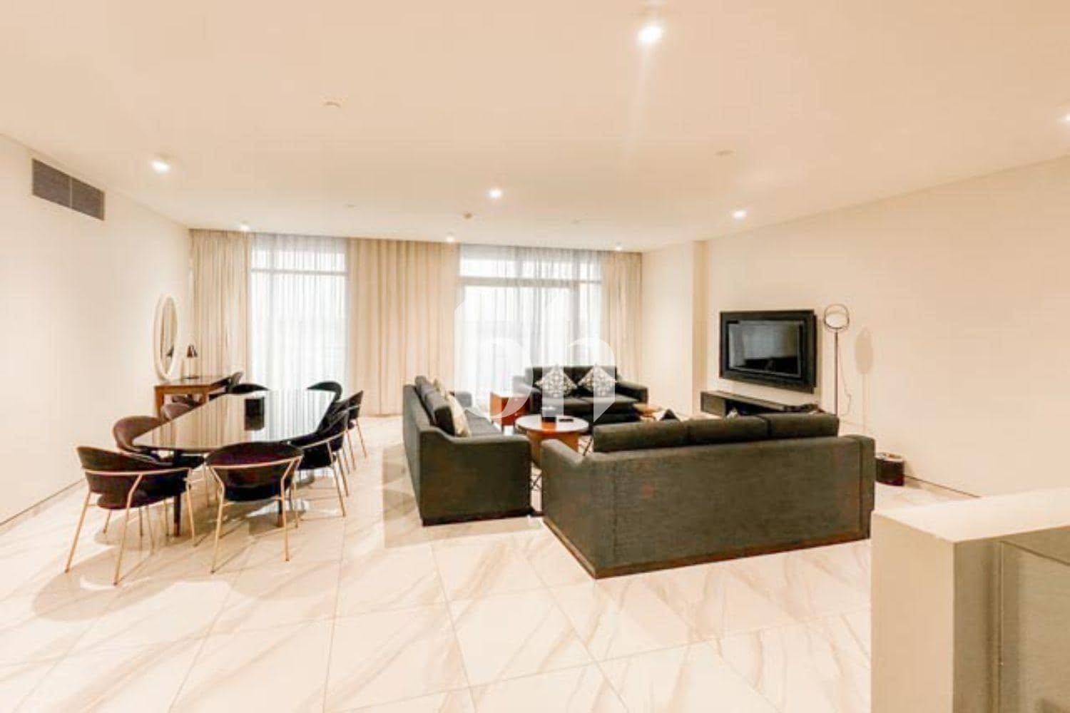 3 Bedroom Apartment in ATRIA RA - photo 1