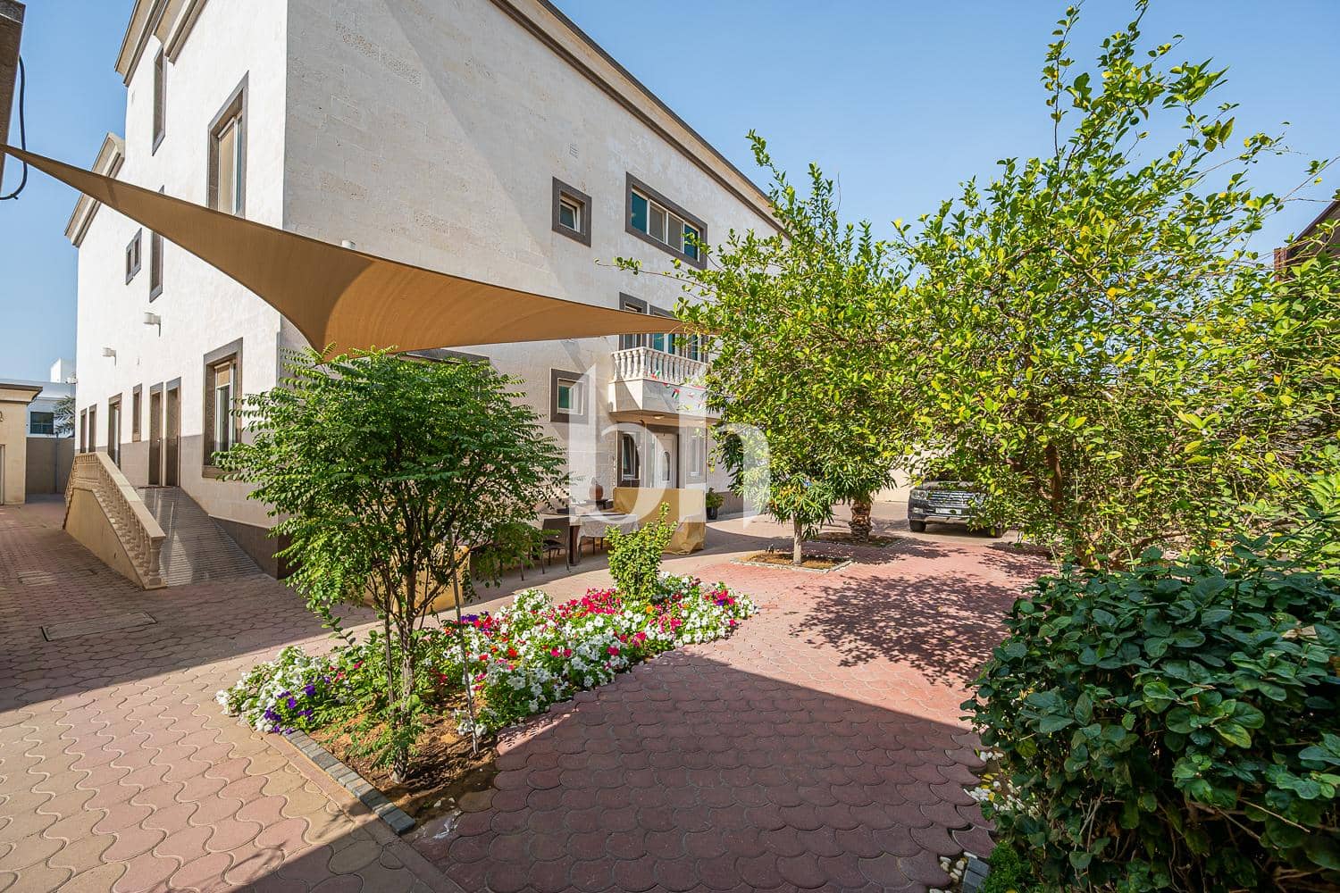 7 Bedroom Villa in Al Khawaneej 1