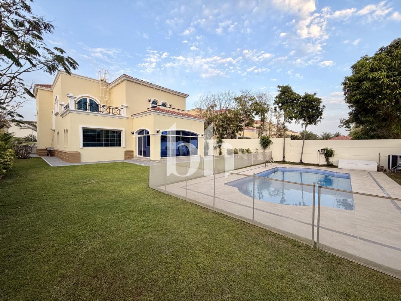 4 Bedroom Villa in Legacy Large