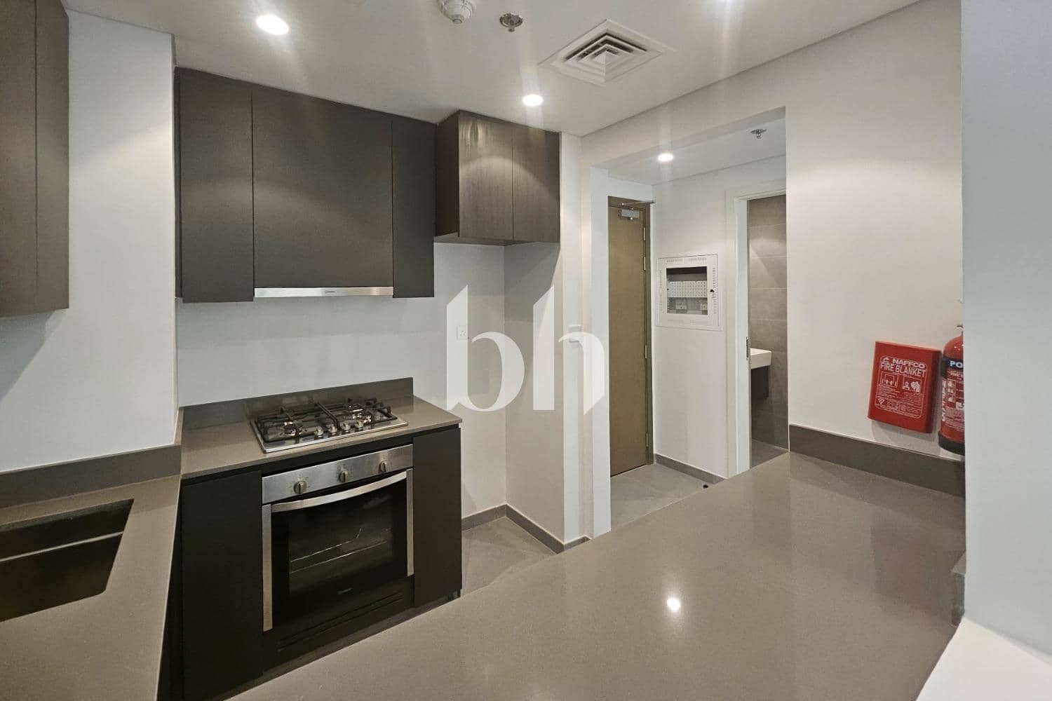 1 Bedroom Apartment in Tiraz