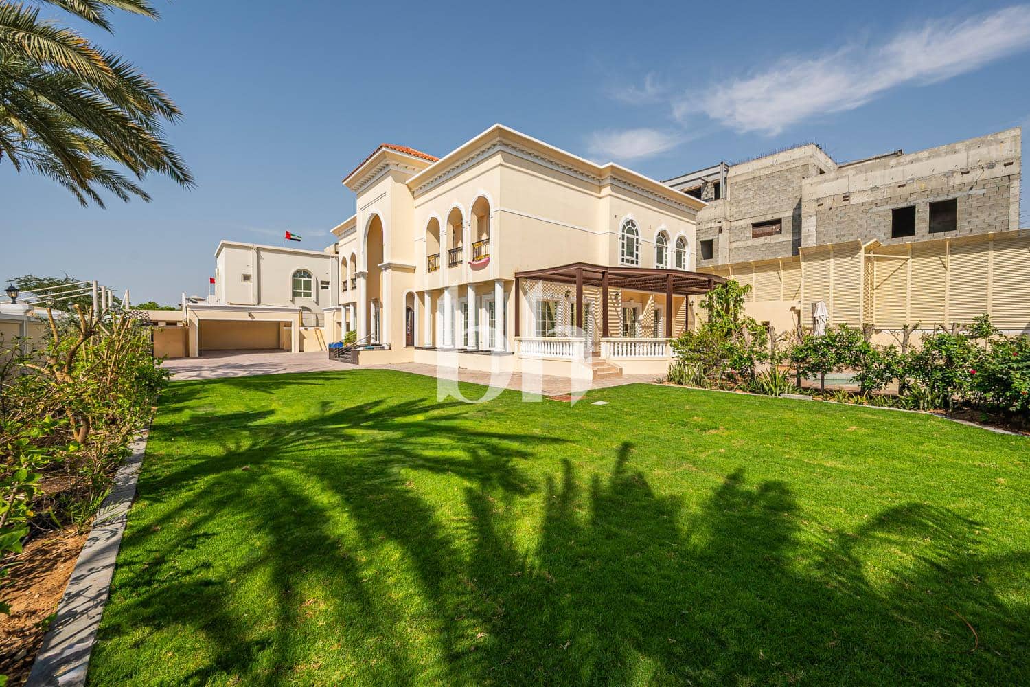 6 Bedroom Villa in Al Manara