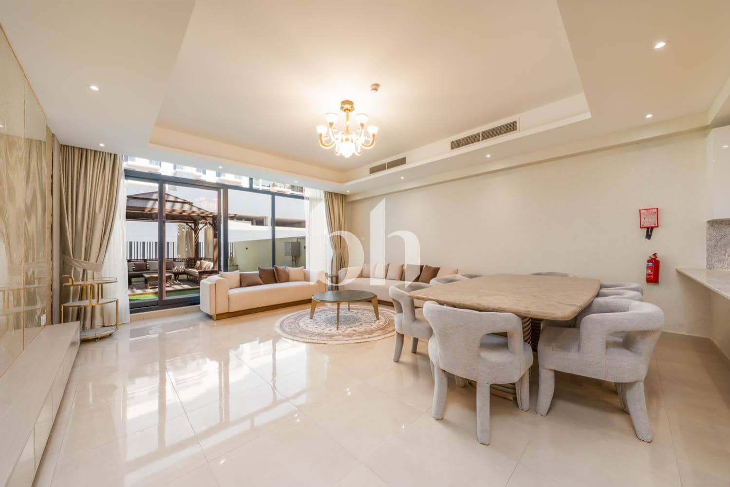 4 Bedroom Townhouse in District 1A - photo 1