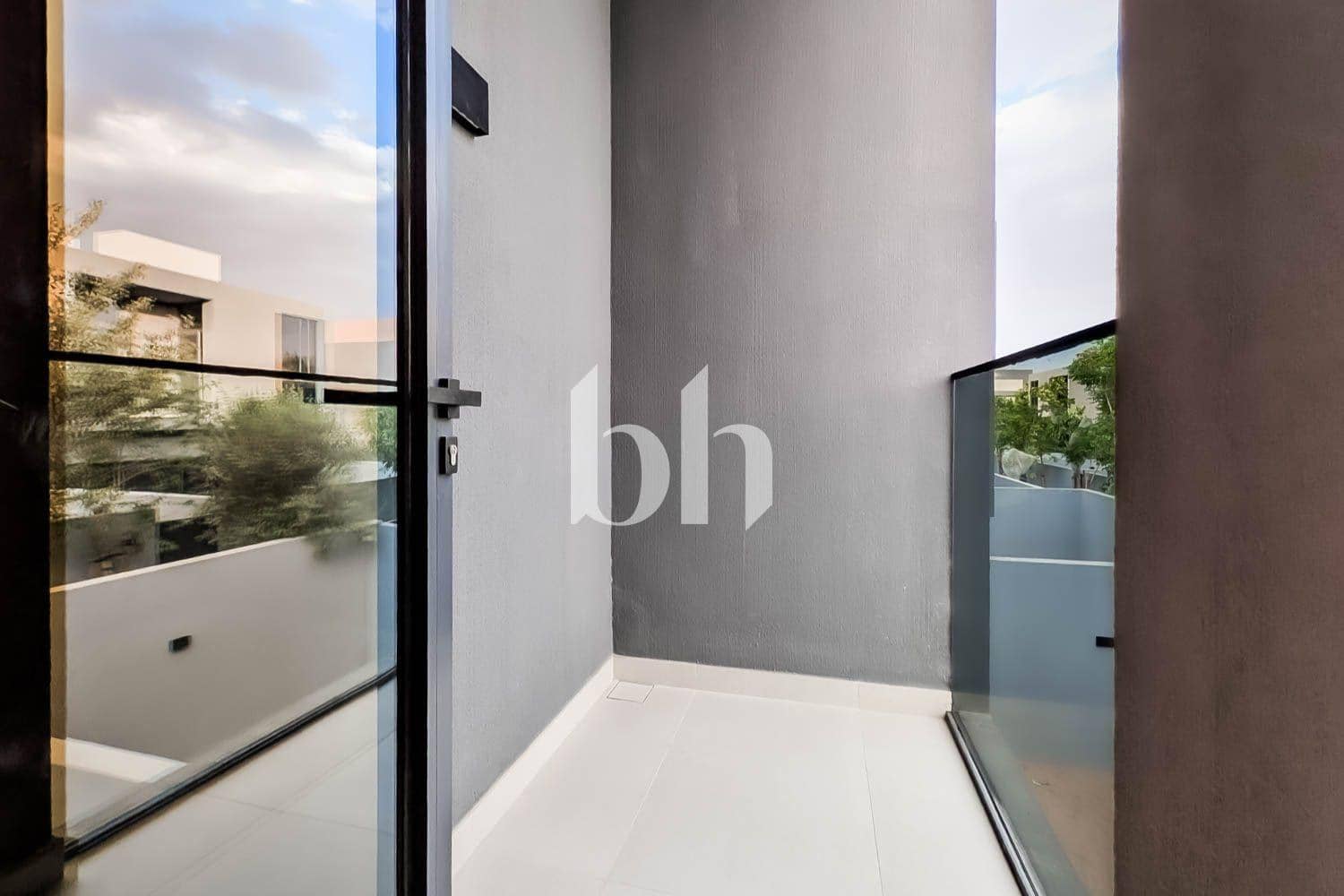 3 Bedroom Townhouse in Kaya - photo 2