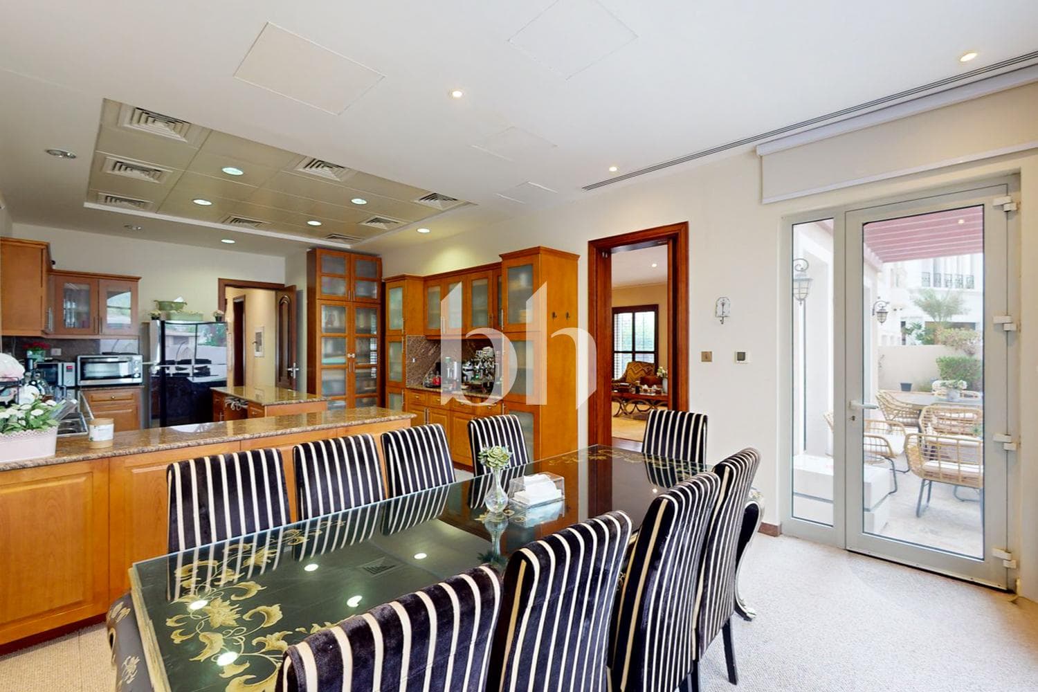 5 Bedroom Villa in The Villa Centro Community Mall