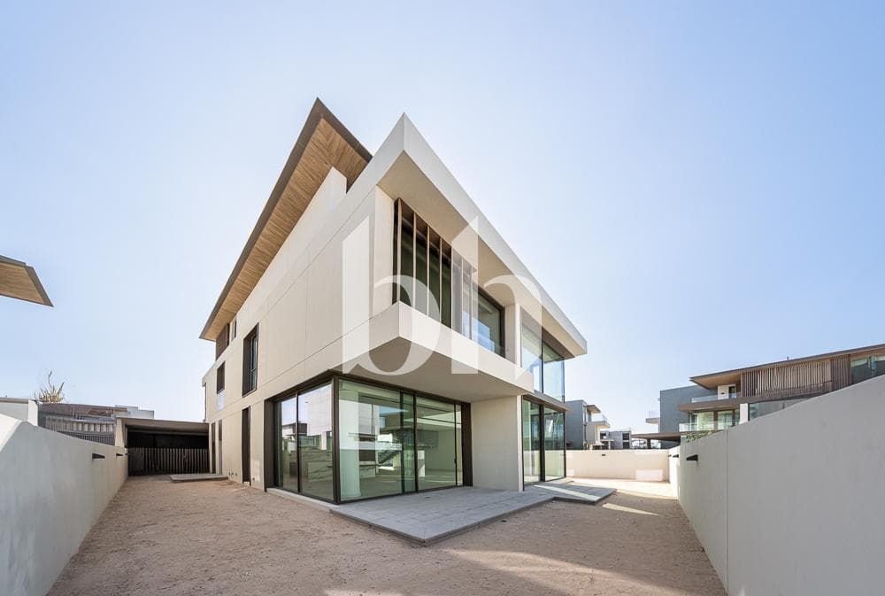 4 Bedroom Villa in Nad Al Sheba Gardens - Phase 3 - photo 2