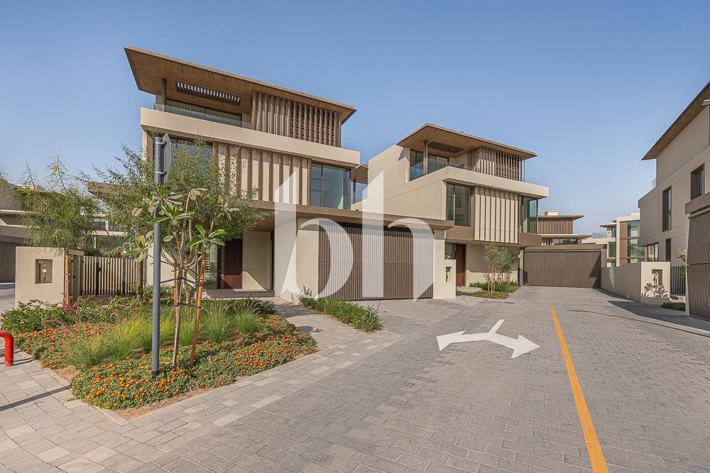 4 Bedroom Villa in Nad Al Sheba Gardens - Phase 3 - photo 1