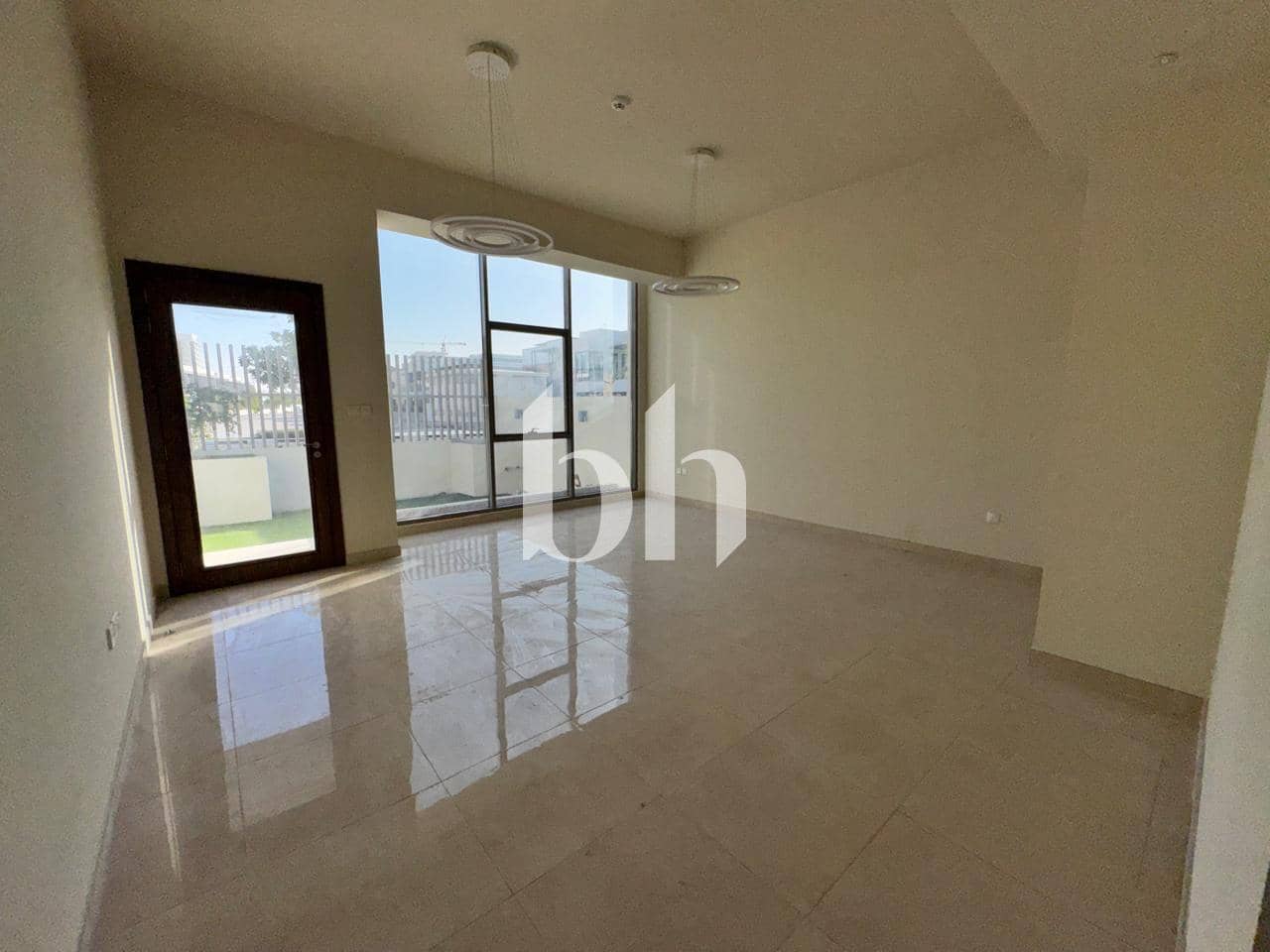 3 Bedroom Townhouse in Murano Townhouses
