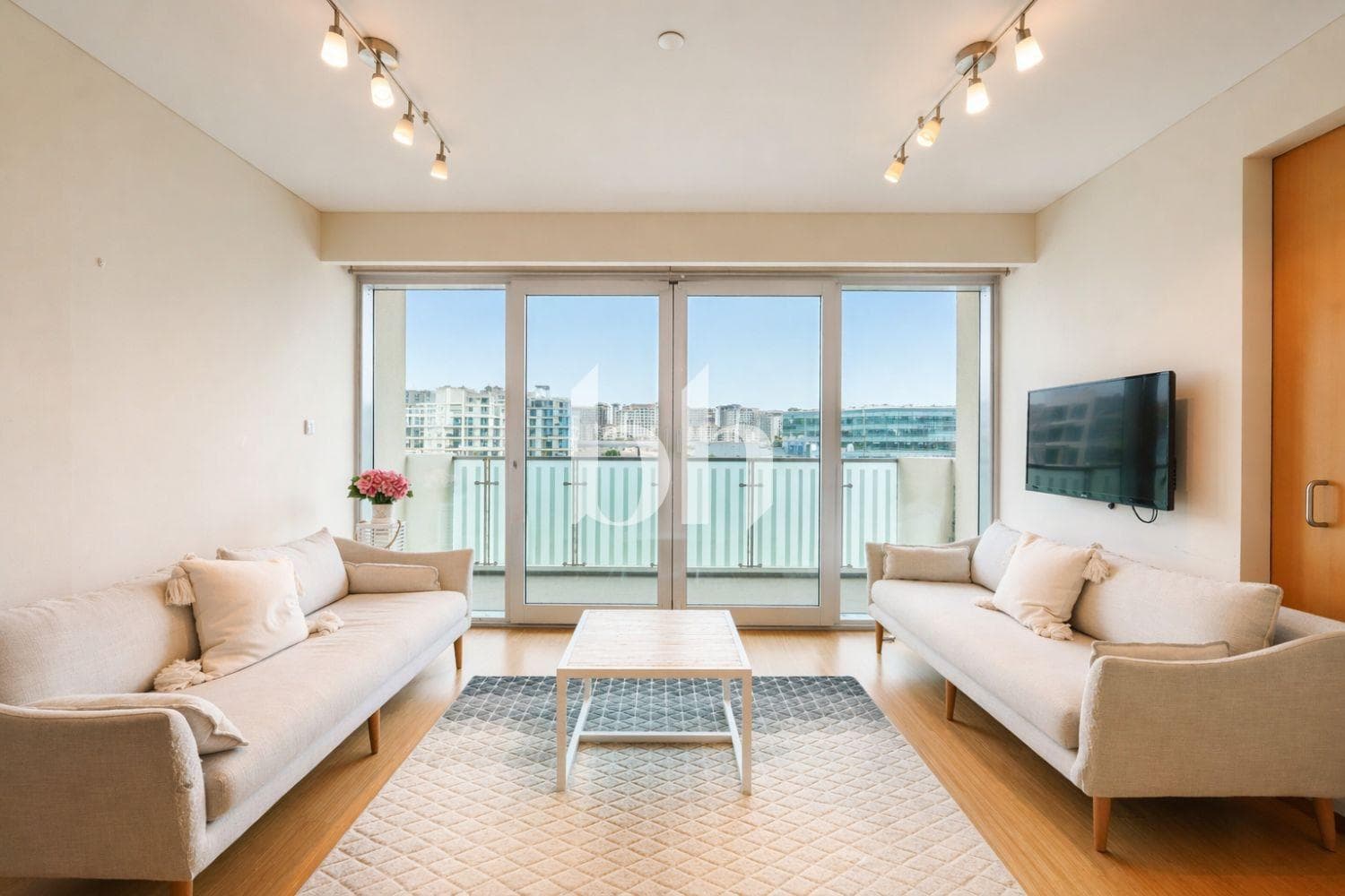 1 Bedroom Apartment in Al Sana 2 - photo 1