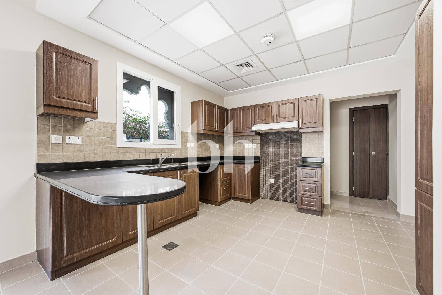5 Bedroom Villa in Cluster E - photo 2