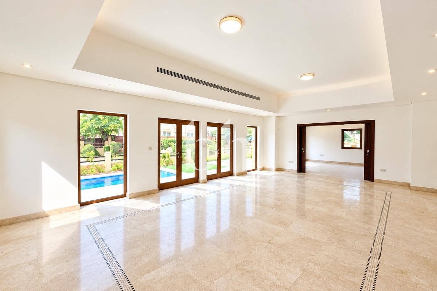 5 Bedroom Villa in Murooj Al Furjan East - photo 1