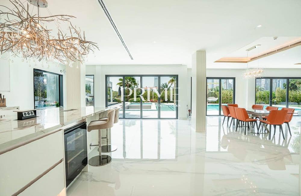 5 Bedroom Villa in Jumeirah Islands - photo 1