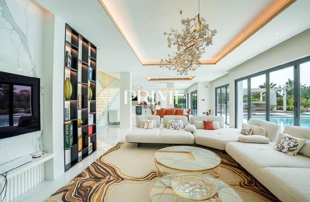 5 Bedroom Villa in Jumeirah Islands - photo 2