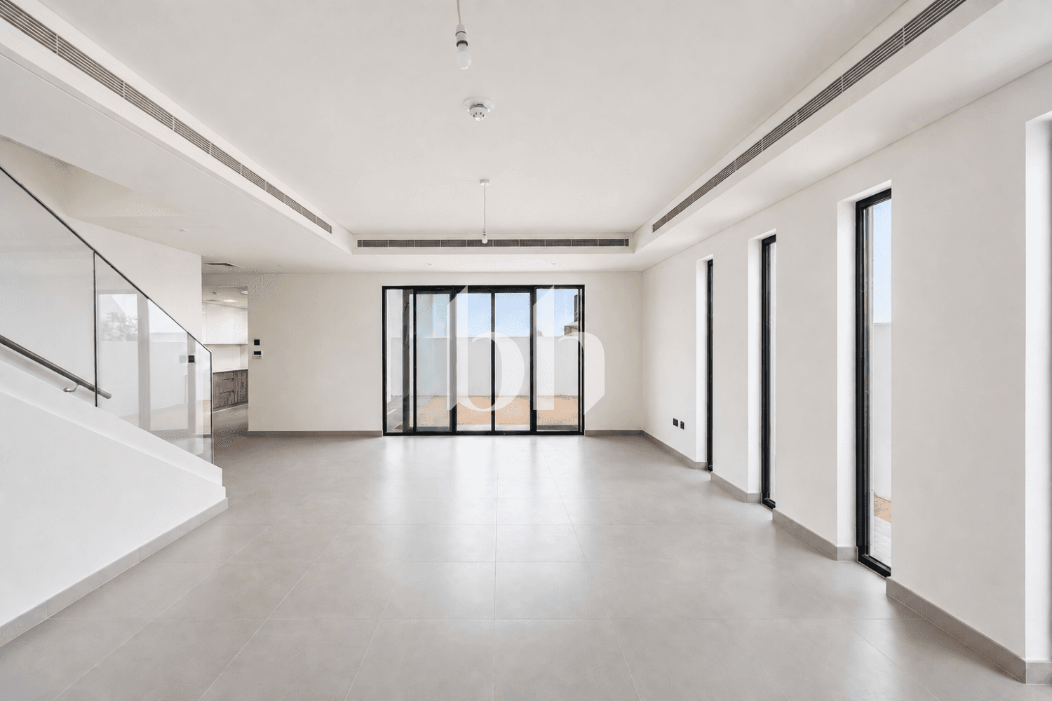 5 Bedroom Villa in Noya Luma - photo 1