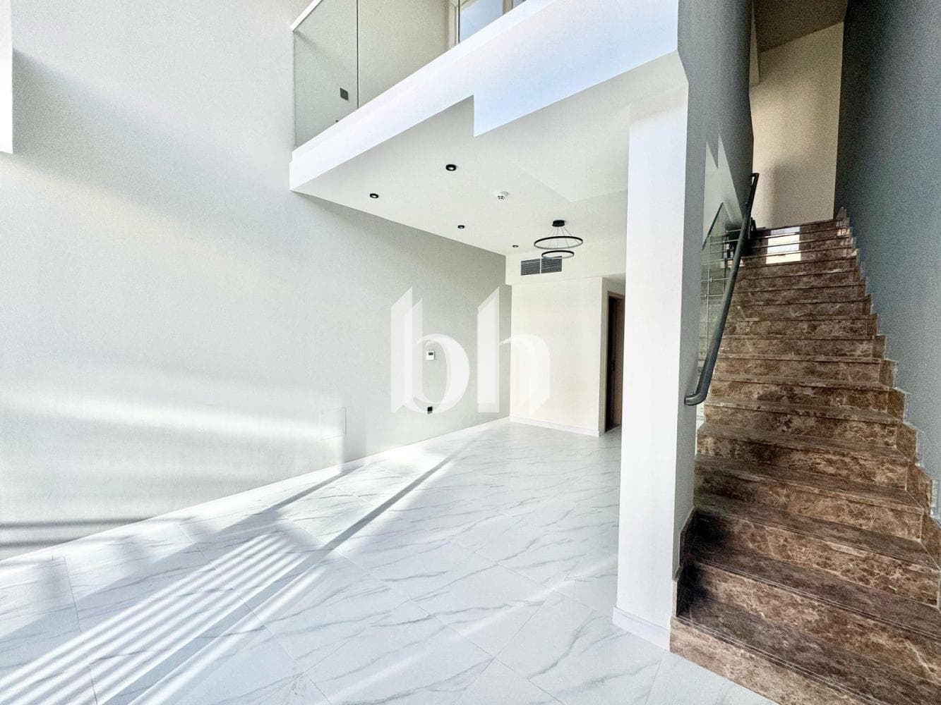 1 Bedroom Townhouse in Rukan 3 - photo 2