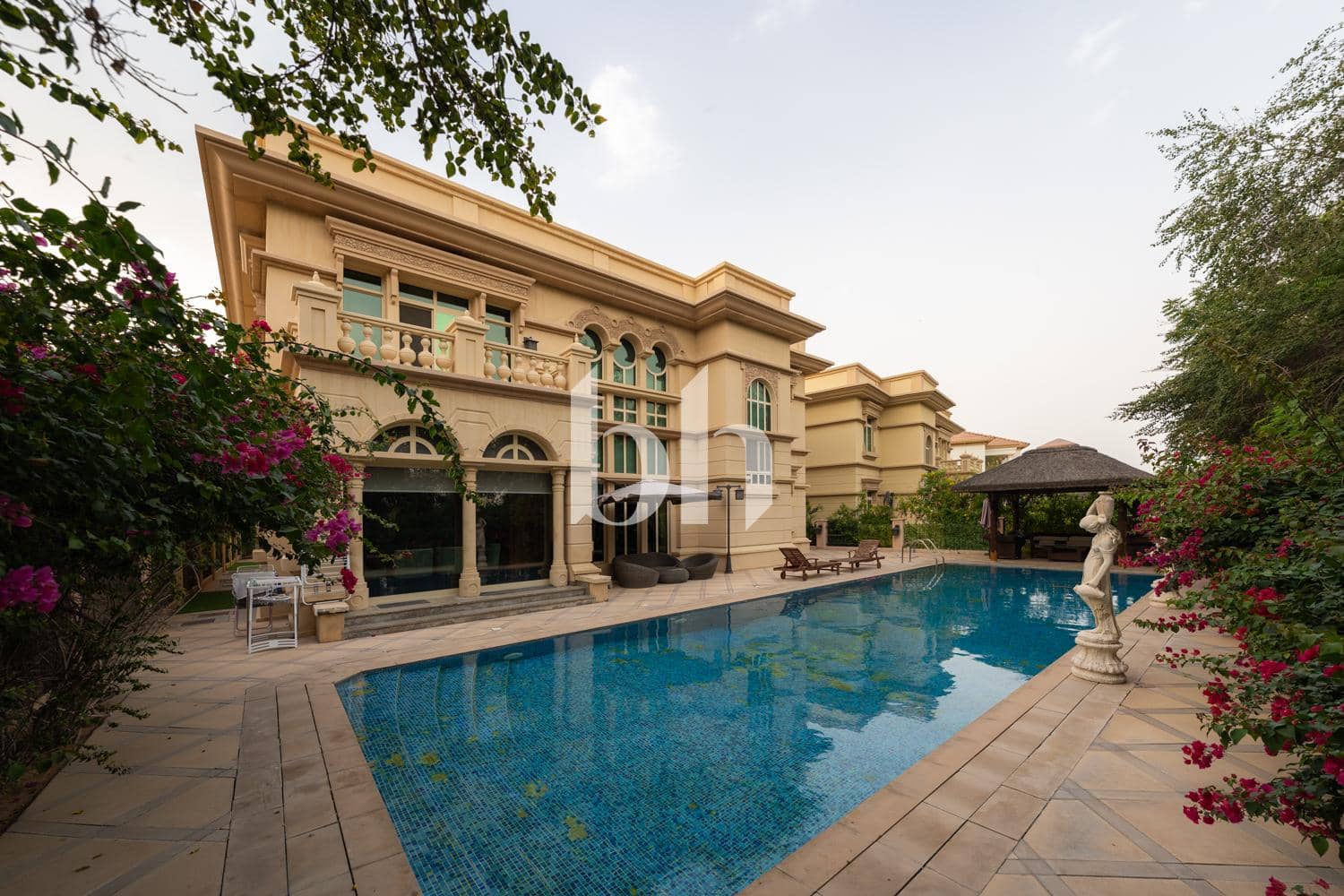 4 Bedroom Villa in Garden Hall