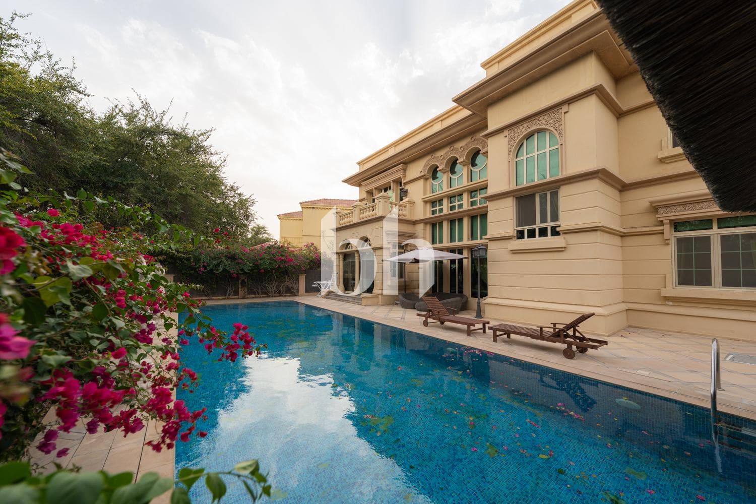 4 Bedroom Villa in Garden Hall - photo 1