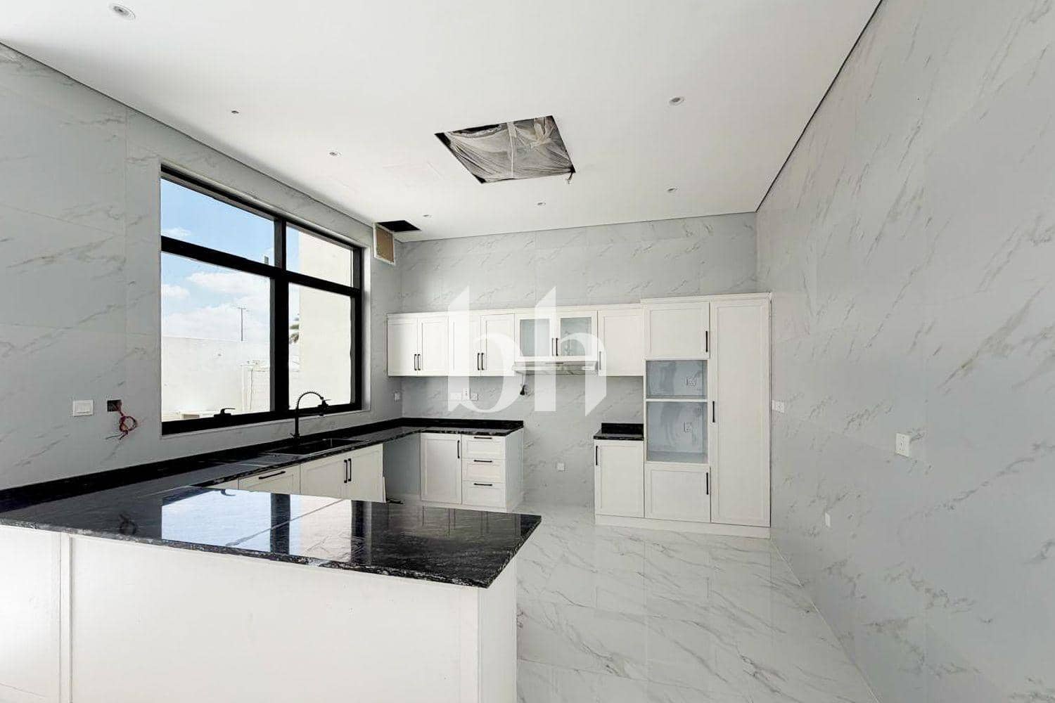 3 Bedroom Villa in Madinat Hind 3 - photo 2