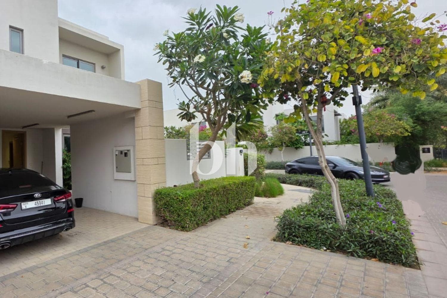 4 Bedroom Villa in Al Zahia 4 - photo 2