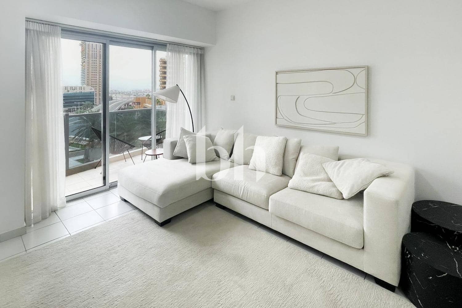 1 Bedroom Apartment in Marina Tower - photo 1