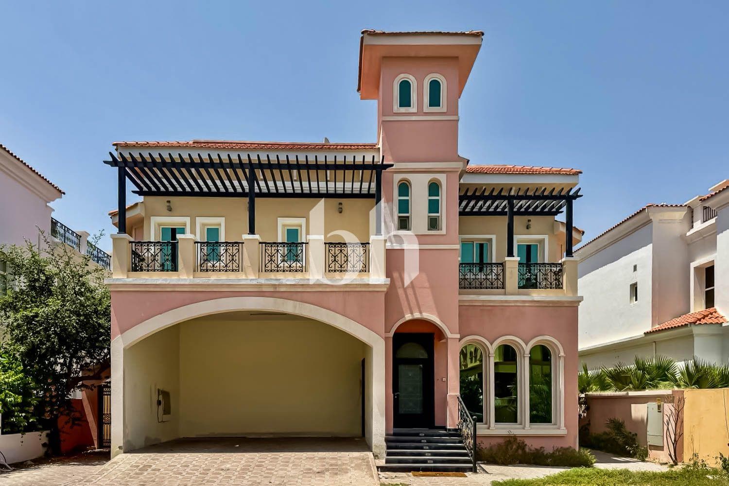 6 Bedroom Villa in Courtyard CA5 - photo 1