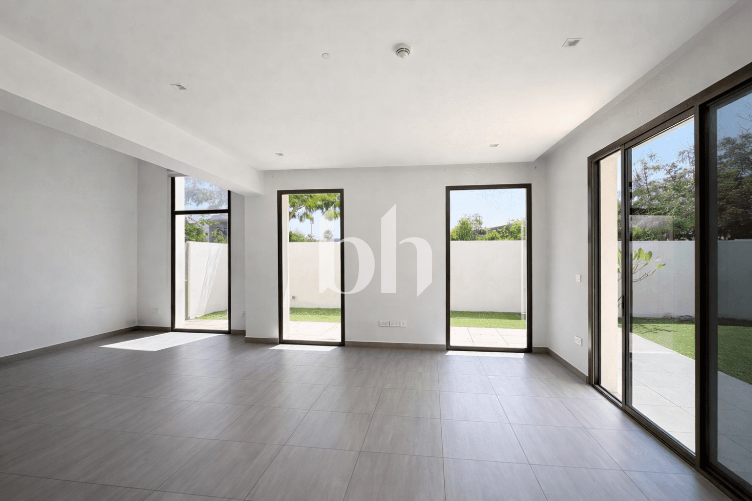 4 Bedrooms Villa in Redwoods - photo 1