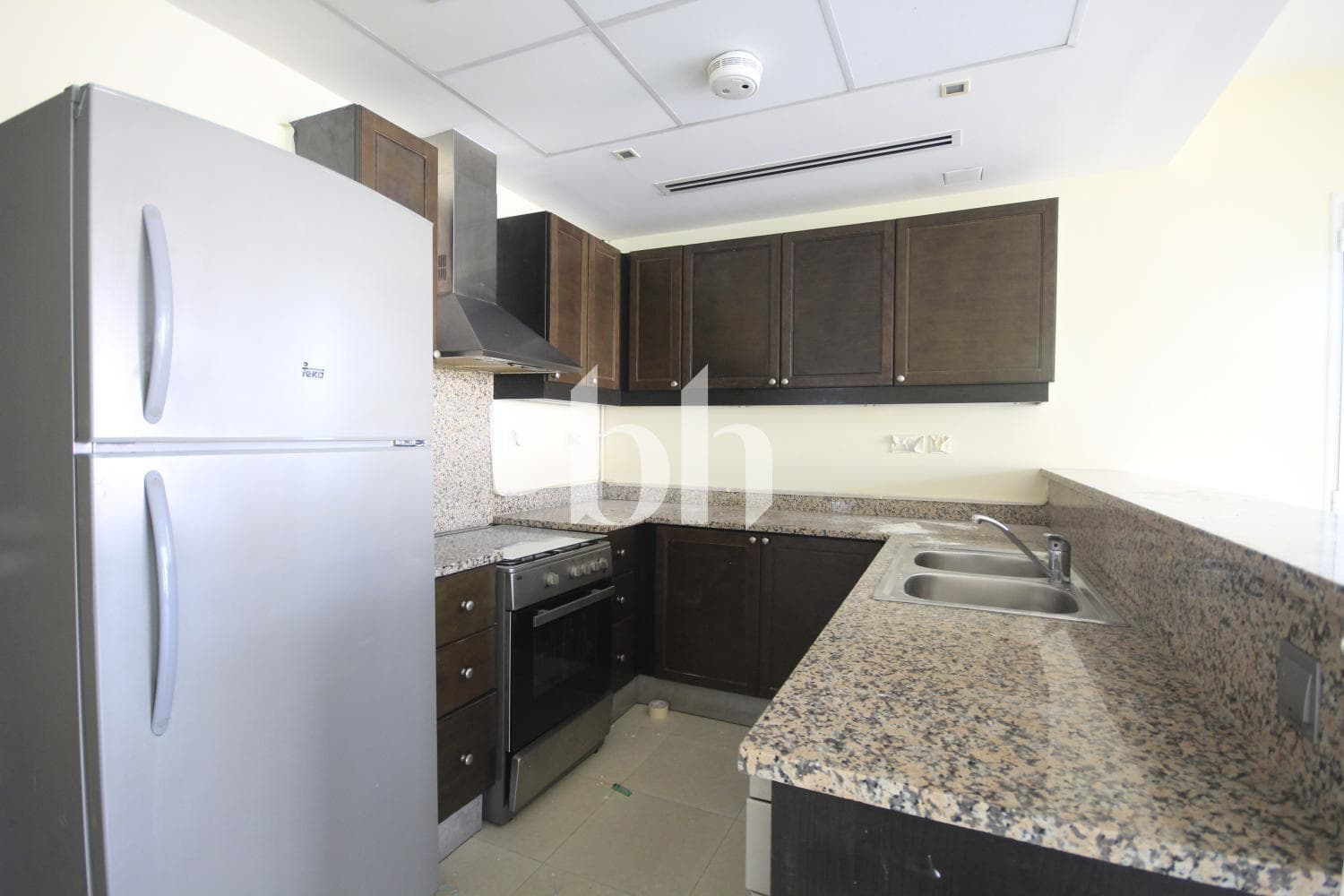 2 Bedrooms Villa in District 9C - photo 1