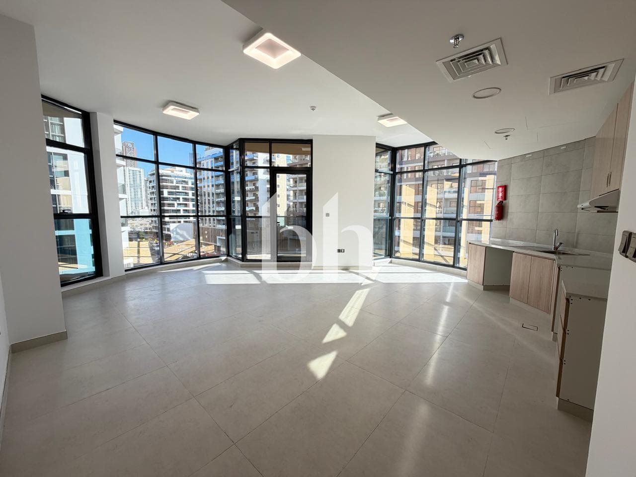 1 Bedroom Apartment in Karimian 3 - photo 2