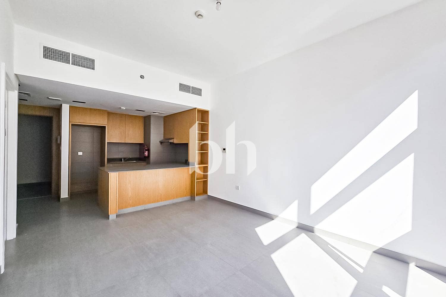 1 Bedroom Apartment in Al Mamsha - photo 2