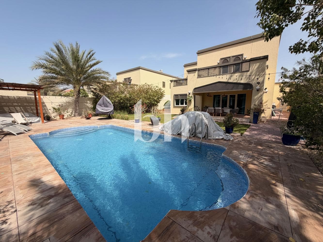 4 Bedrooms Villa in District 4 Regional