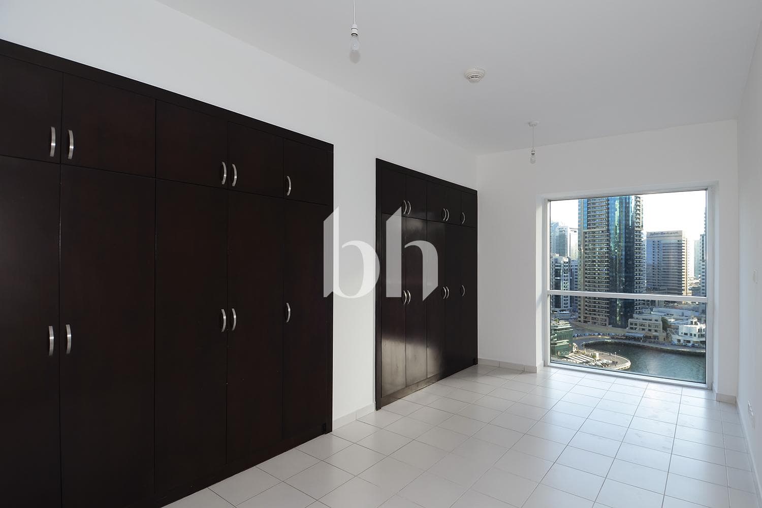 2 Bedrooms Apartment in Marina Tower - photo 2