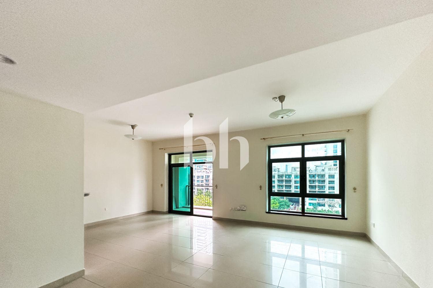 2 Bedrooms Apartment in Arno A