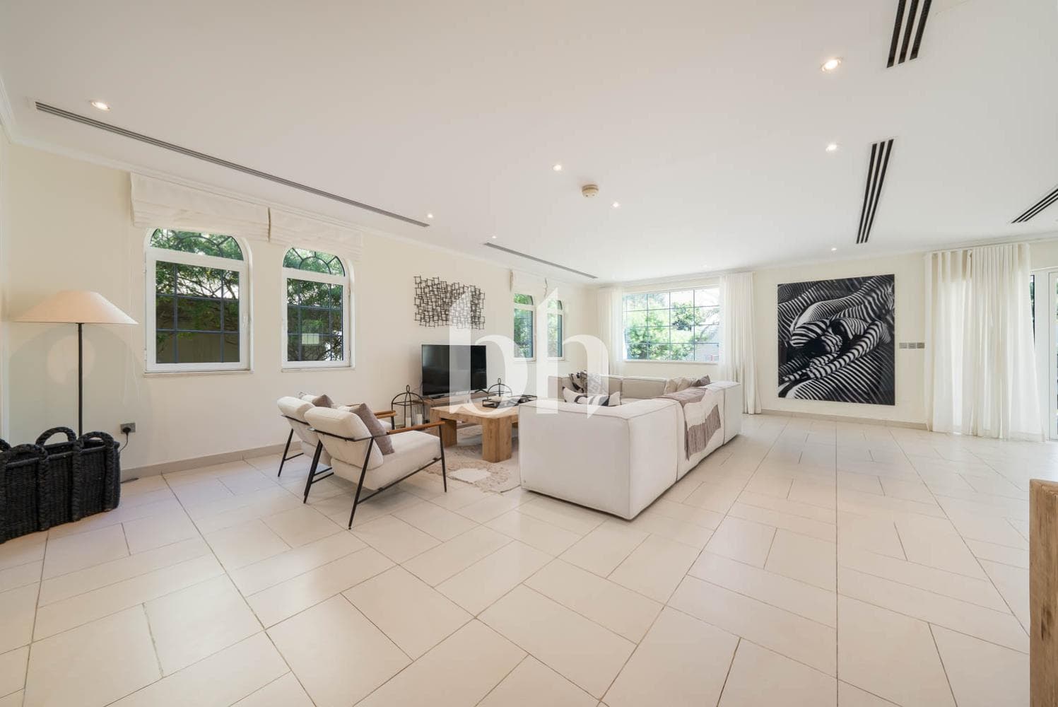 4 Bedroom Villa in Legacy Large