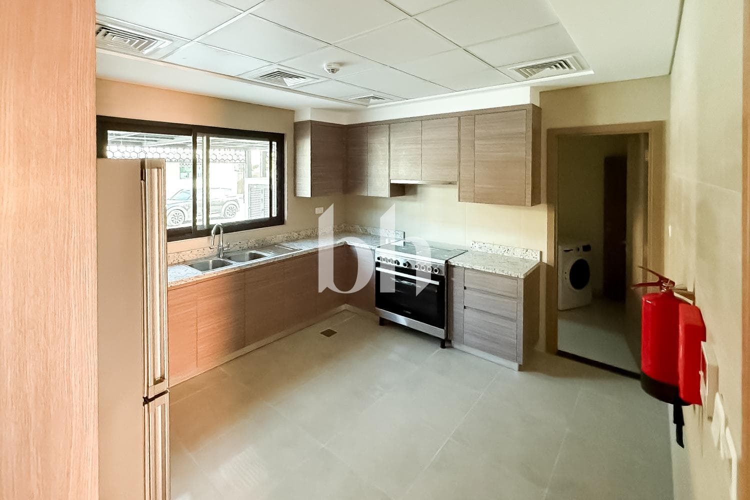 3 Bedroom Townhouse in Sharjah Sustainable City - photo 2