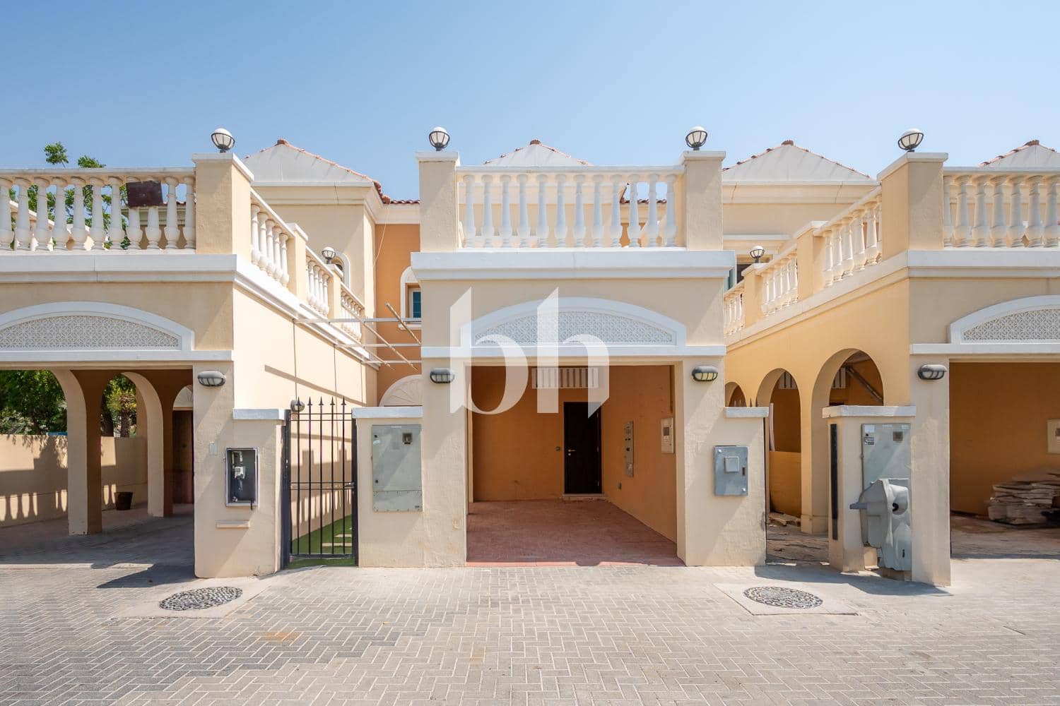 2 Bedroom Townhouse in District 9J - photo 1