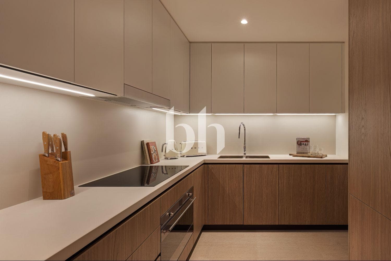 4 Bedroom Apartment in City Tower (New) - photo 2