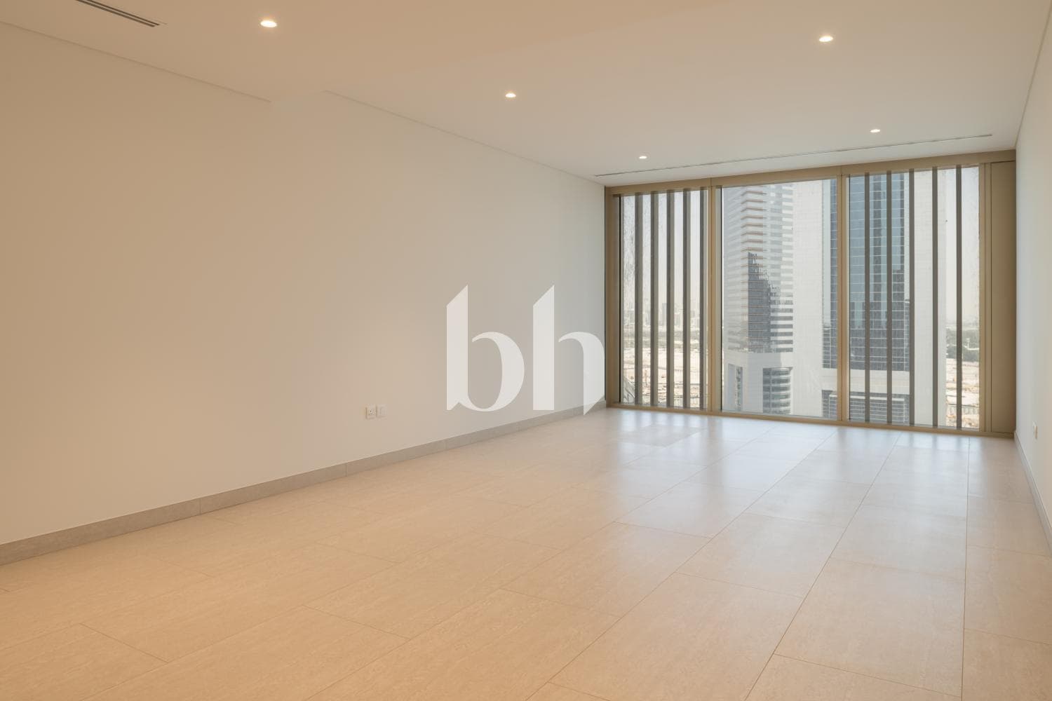 1 Bedroom Apartment in City Tower (New) - photo 1