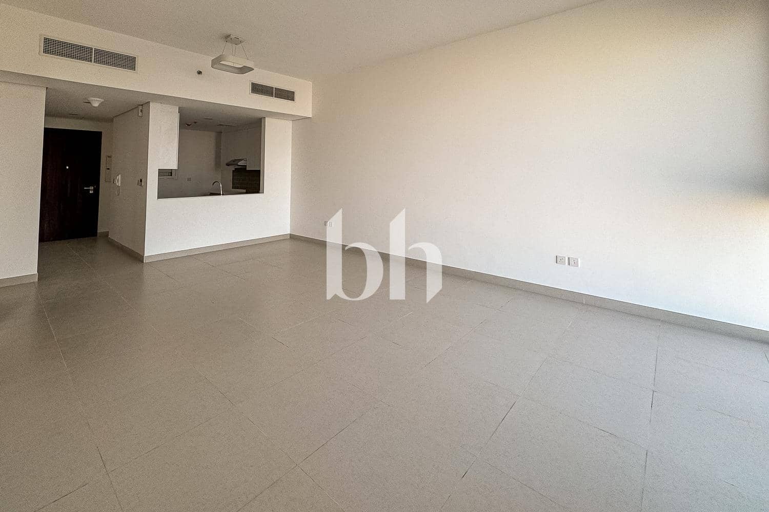 1 Bedroom Apartment in Bluebay Walk - photo 2