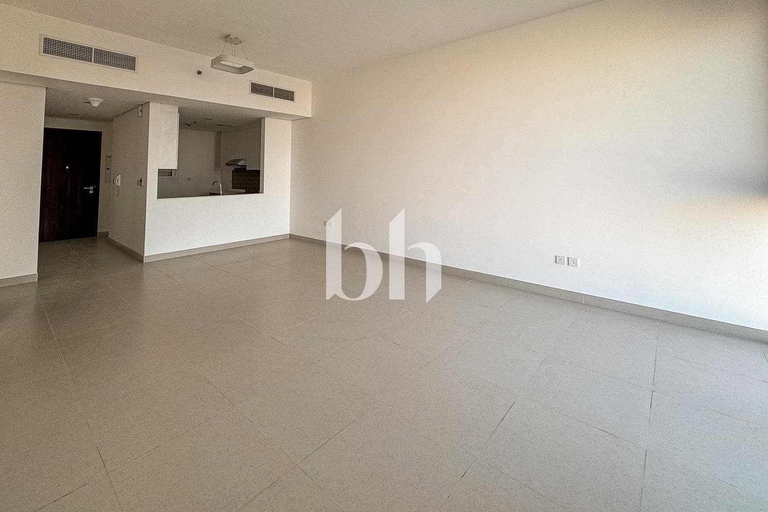 1 Bedroom Apartment in Bluebay Walk - photo 2