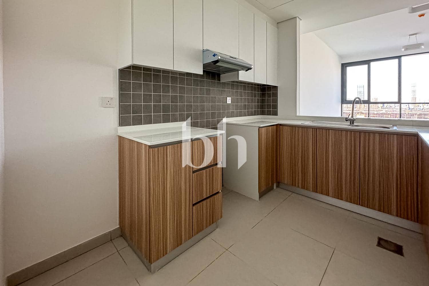 1 Bedroom Apartment in Bluebay Walk - photo 1