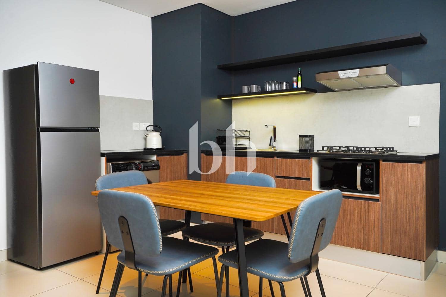 1 Bedroom Apartment in Sun Point Dubai B - photo 1