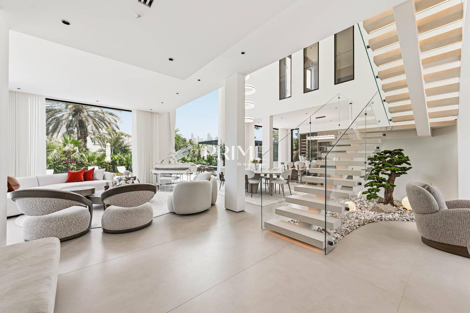 5 Bedroom Villa in Entertainment Foyer - photo 1