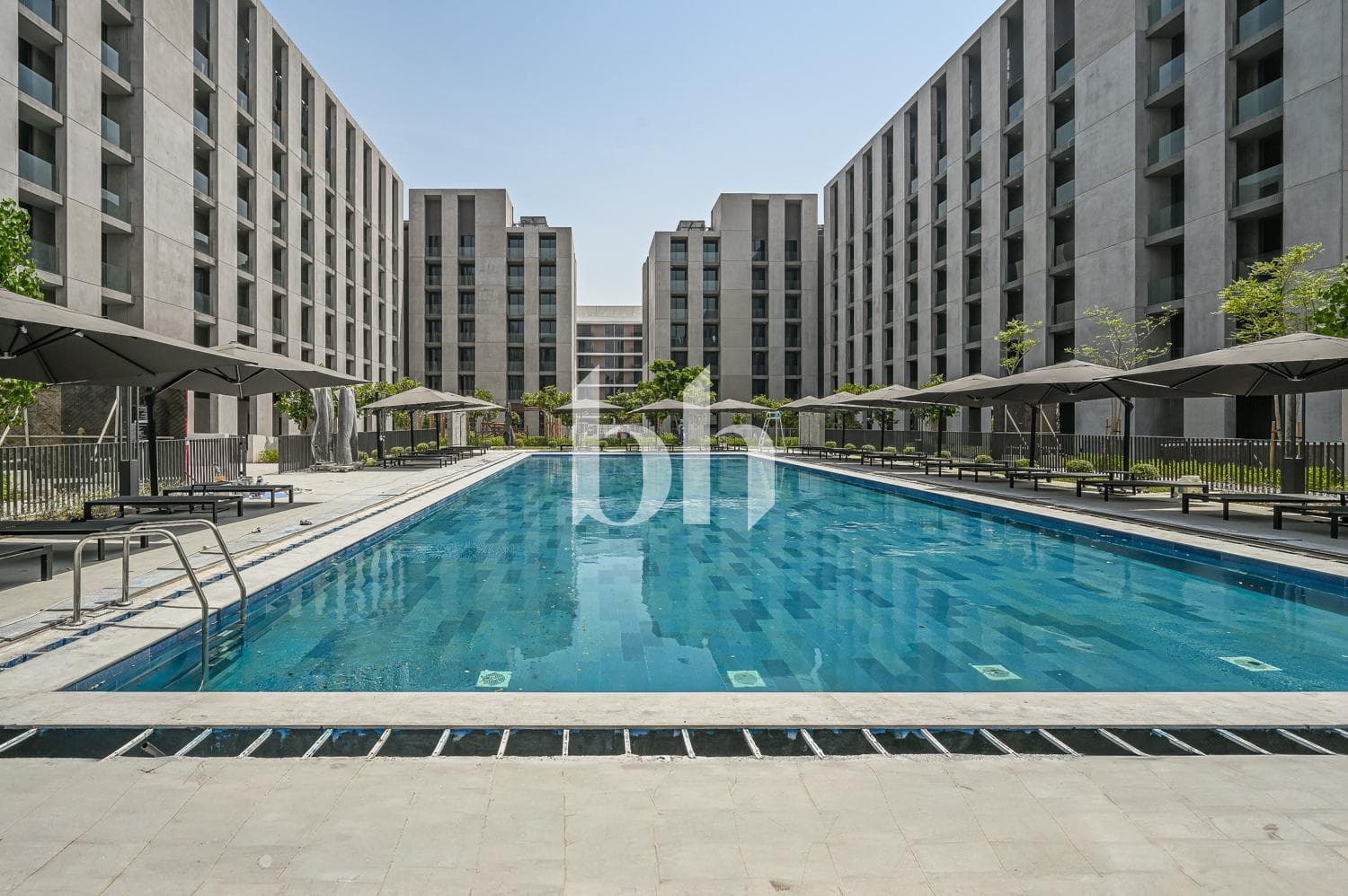 1 Bedroom Apartment in Tiraz - photo 2