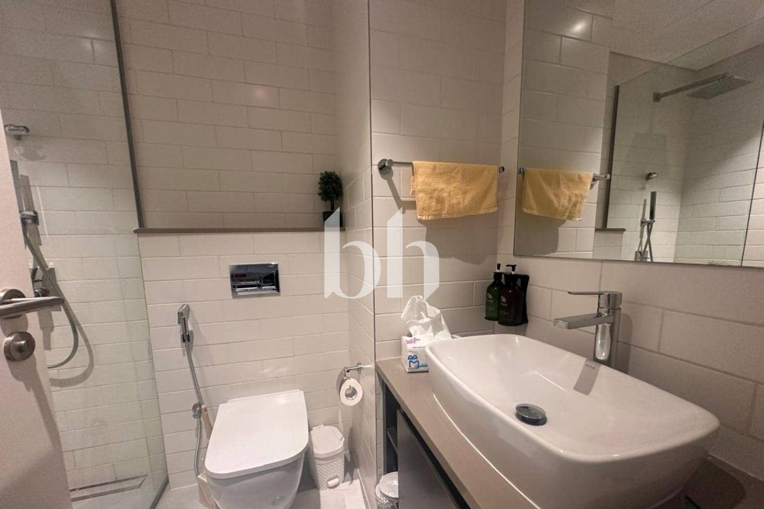 Studio Apartment in The Riff - photo 1