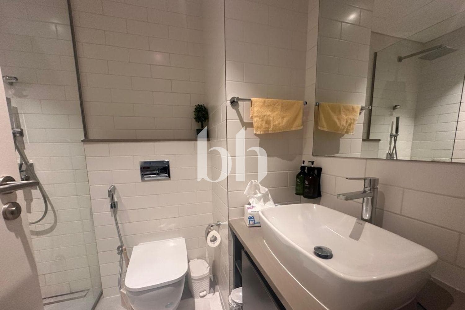 Studio Apartment in The Riff - photo 1