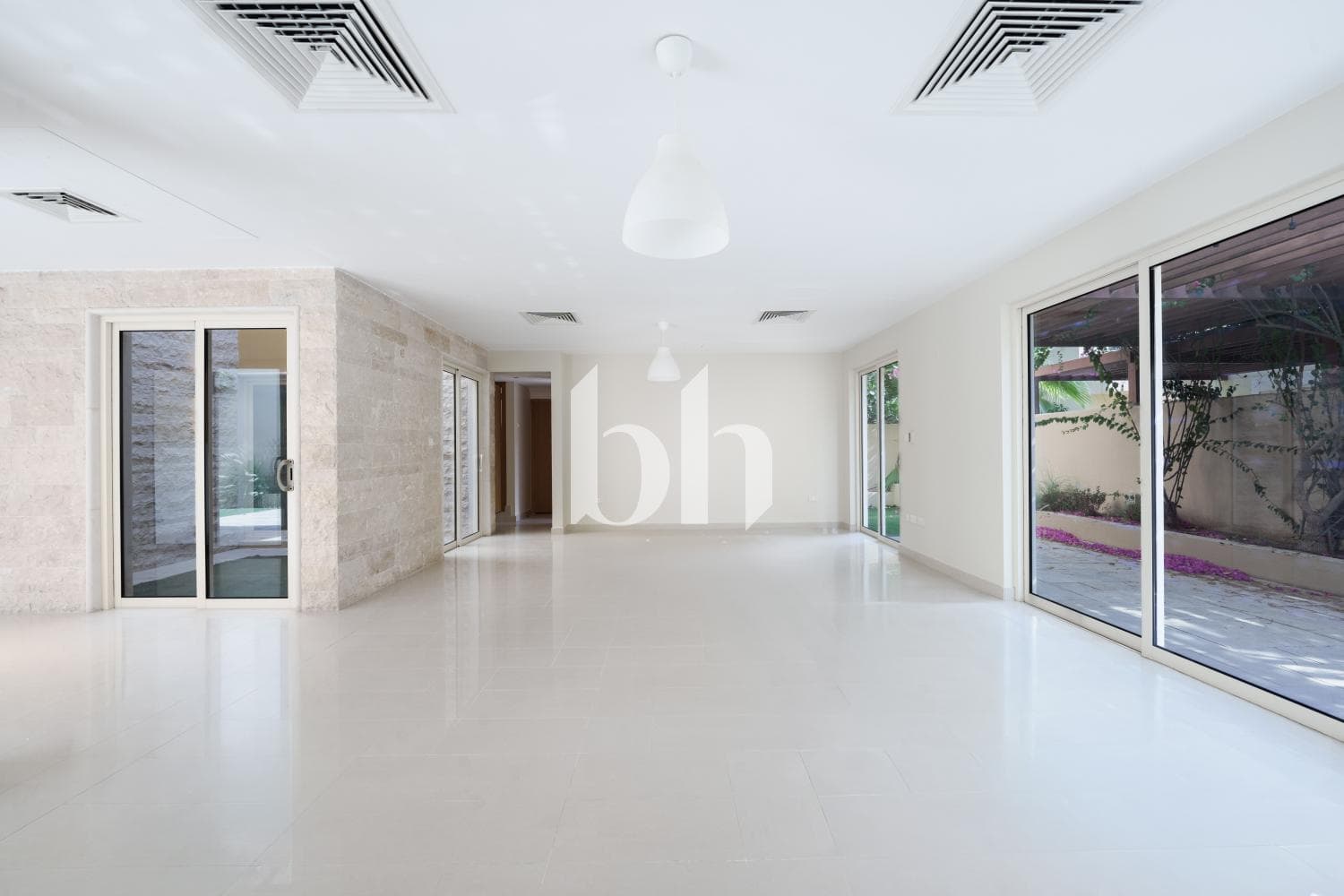 4 Bedroom Villa in Khannour Community - photo 2